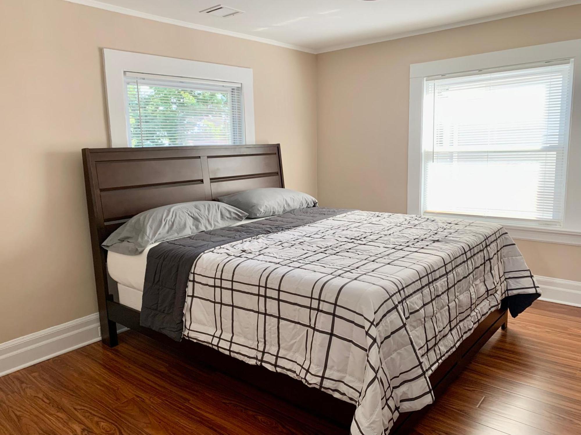 Newly Renovated 4 Bedroom Apartment Near Downtown. Montclair Exterior photo